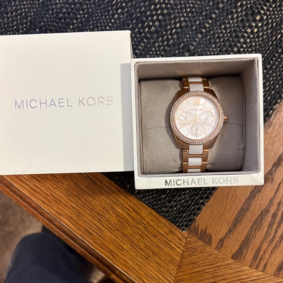 Michael Kors Rose Gold and White Women's Watch - Picture 2 of 2